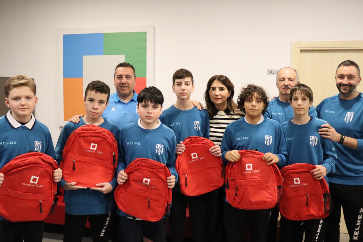 En este momento estás viendo El C.D Albolote Futsal visita las instalaciones de Academia Teba, patrocinador oficial de la entidad